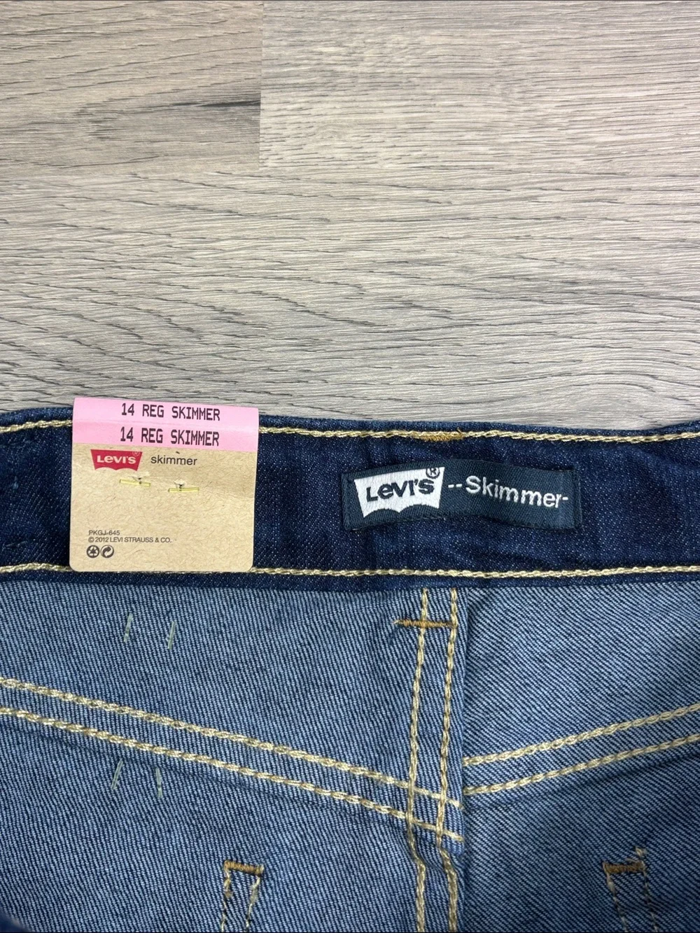 Levi's Girls Blue Denim Skimmer Capris - size 14R NWT